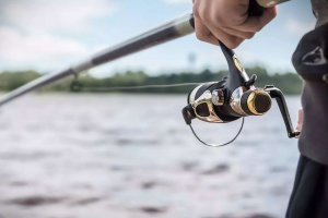 Pesca com molinete