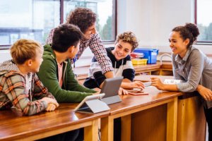 Introdução à Educação social na adolescência