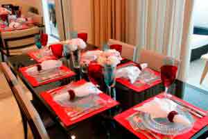 Decoração de mesa para almoço e jantar fino