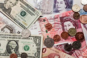 Finanças Internacionais e Política Macroeconômica 