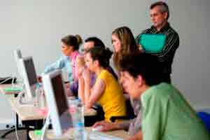 Introdução à Capacitação para Professores de Laboratório de Informática
