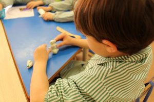 Auxiliar de educação  infantil 