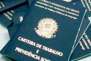 CTPS - Carteira de Trabalho e Previdência Social . 